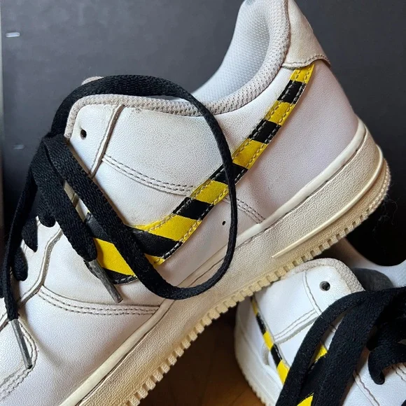 CUSTOM NIKE AIRFORCE 1 BLACK & YELLOW SIZE MEN’S 8.5 - Picture 2 of 9